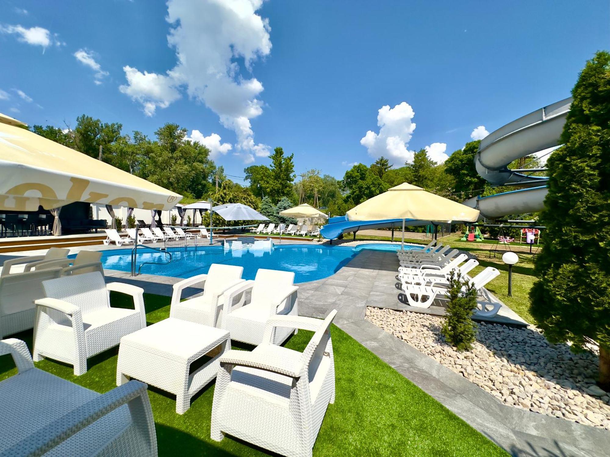 Club Hotel Pegasus Tiszaug Exterior foto